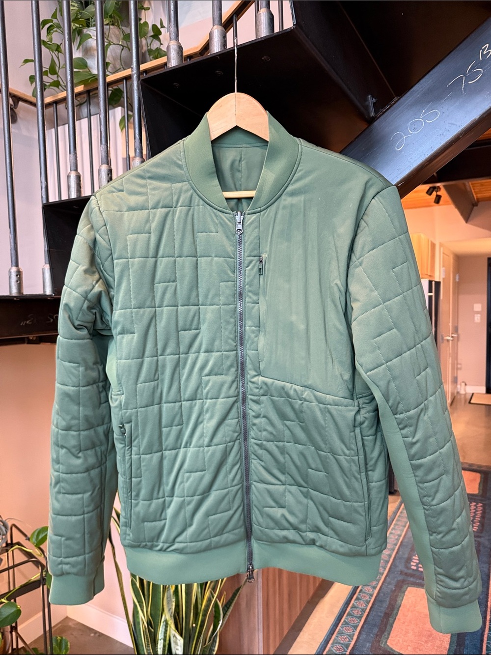 lululemon athletica Men's Quilted Bomber Jacket in Sage Green